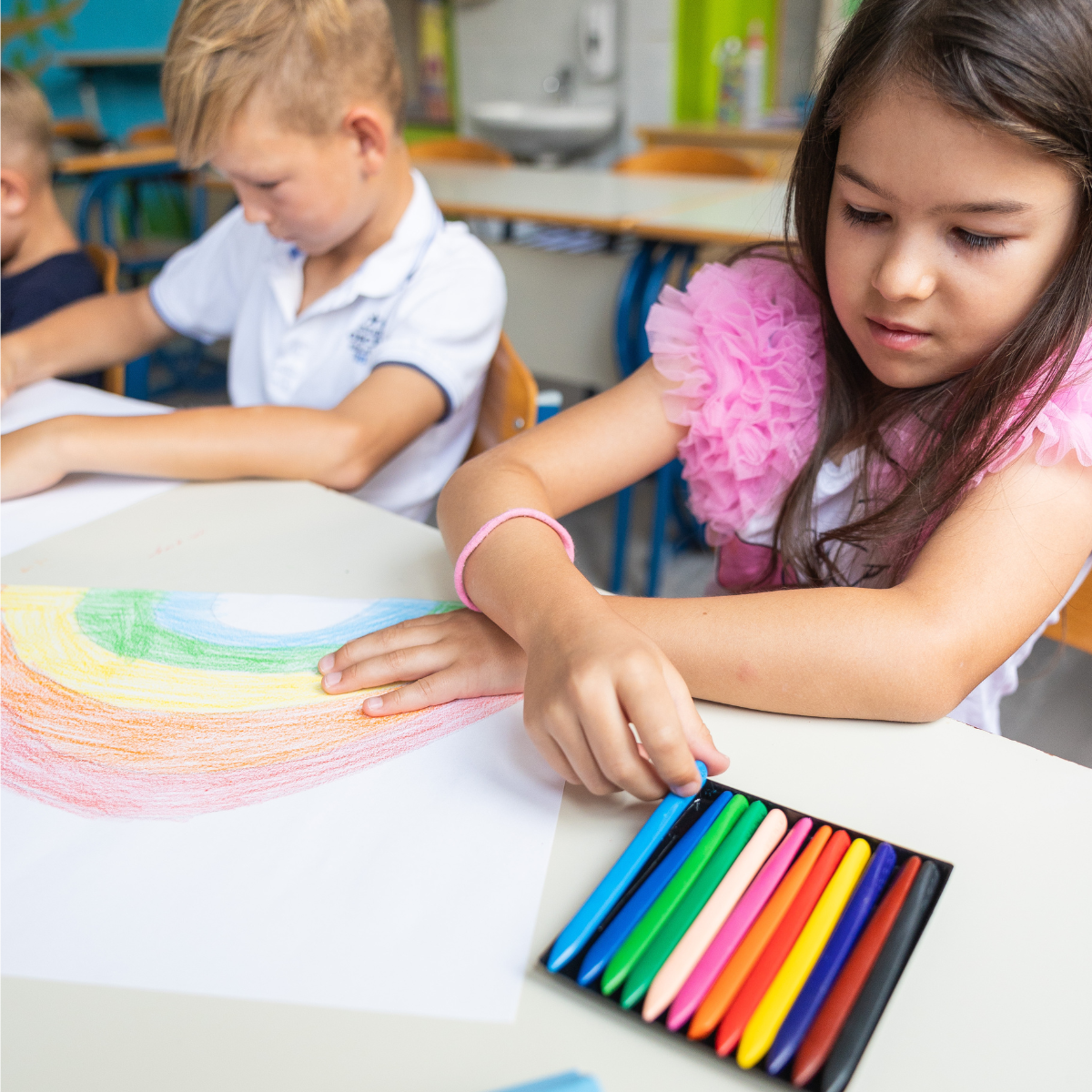 Set aus 12 Farbstiften