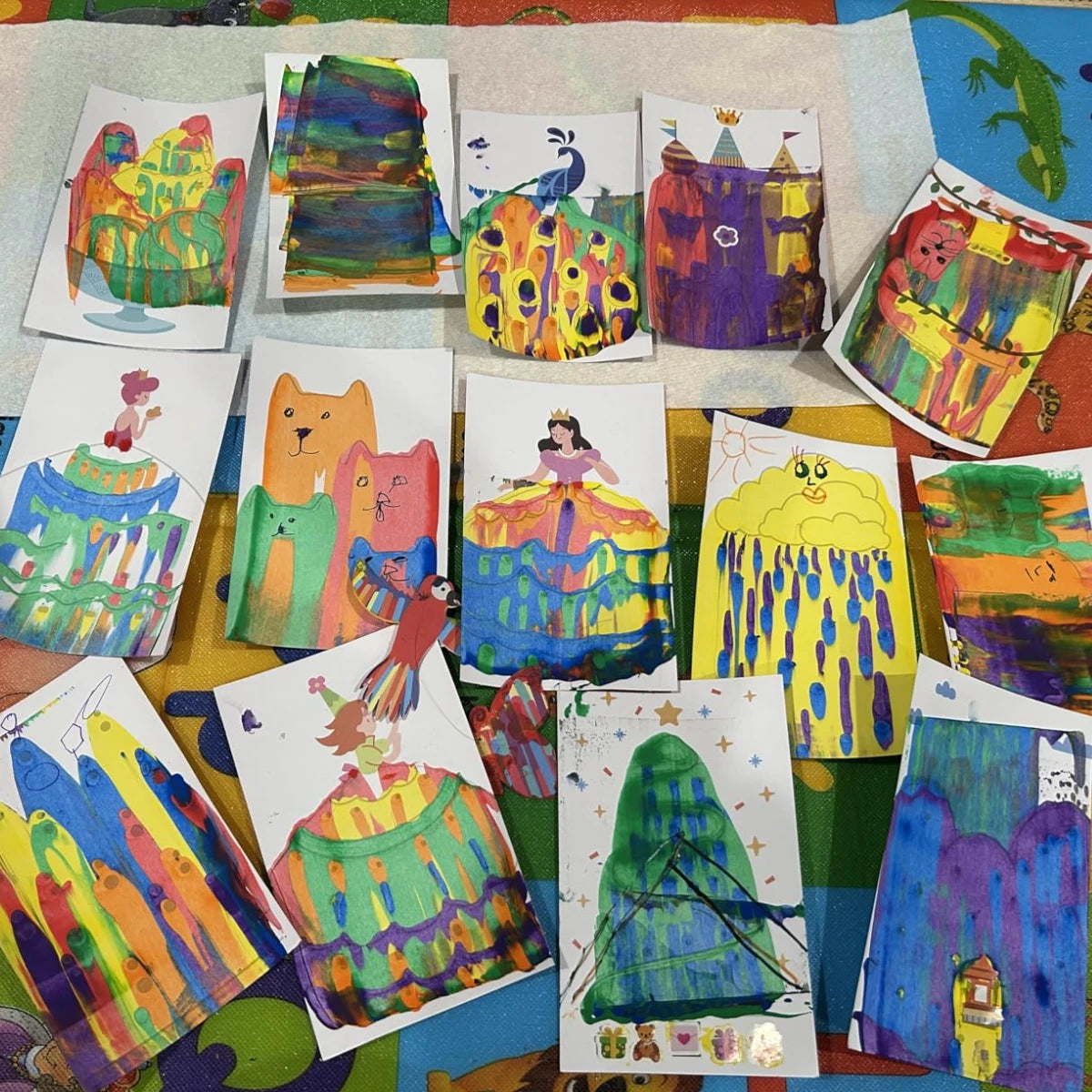 Squeegee Art Kit | Set with 5 colors and a magic squeegee for creating drawings without brushes | for kids 5+