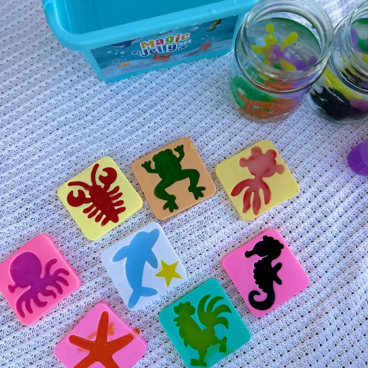 Magic Water Creatures Creation Kit with FREE BOX (3+ years)