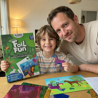 Wassermalbuch – Folge den Linien! Malen Sie mit Wasser durch Regenbögen und die Natur, wiederverwendbar (8 Seiten, 6–24 Monate)