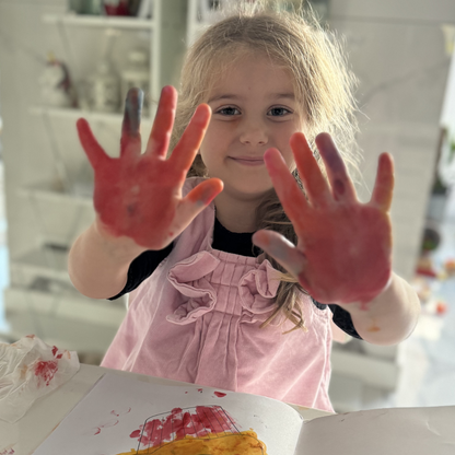 Color palette with 12 different colors, for finger painting (1+ year)