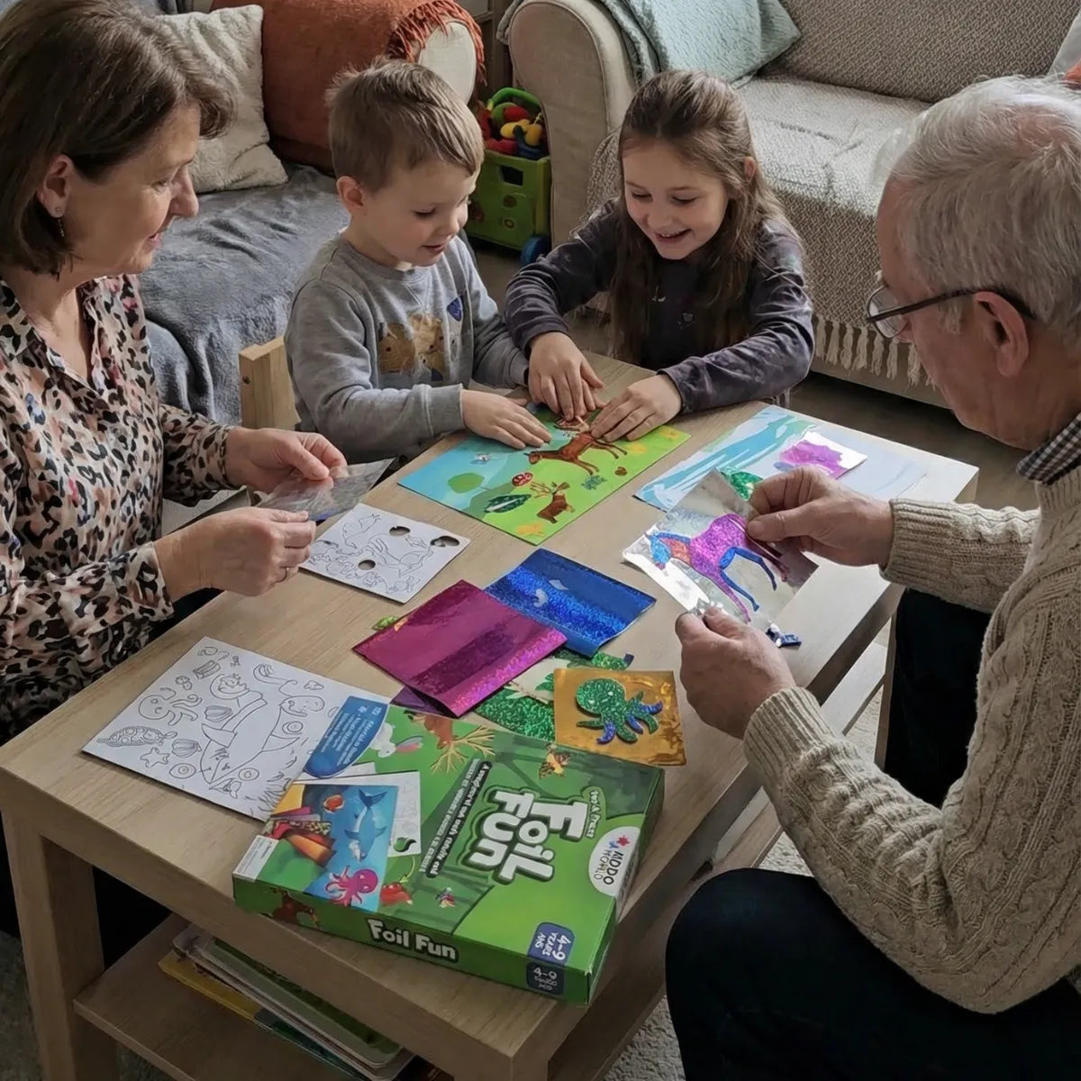 Wassermalbuch – Folge den Linien! Malen Sie mit Wasser durch Regenbögen und die Natur, wiederverwendbar (8 Seiten, 6–24 Monate)