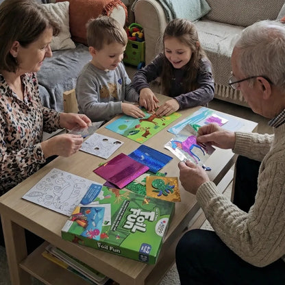Wassermalbuch – Folge den Linien! Malen Sie mit Wasser durch Regenbögen und die Natur, wiederverwendbar (8 Seiten, 6–24 Monate)