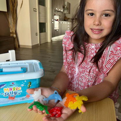 Wassermalbuch – Folge den Linien! Malen Sie mit Wasser durch Regenbögen und die Natur, wiederverwendbar (8 Seiten, 6–24 Monate)